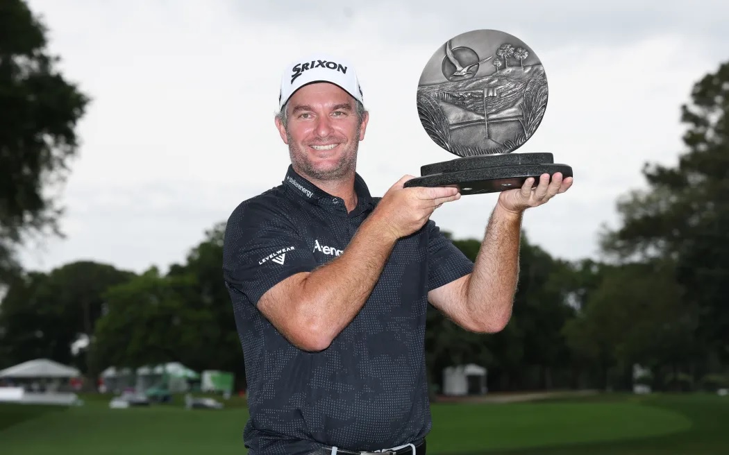 ryanfoxfirstwin.jpg ryanfoxfirstwin.jpg