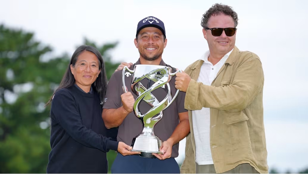 xander-trophy-2.jpg xander-trophy-2.jpg