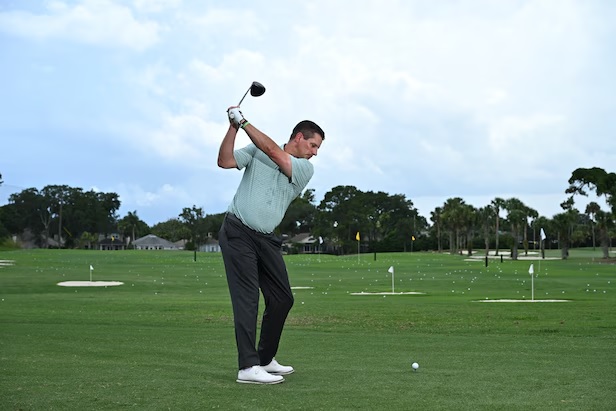 daylight-between-knees.jpg daylight-between-knees.jpg